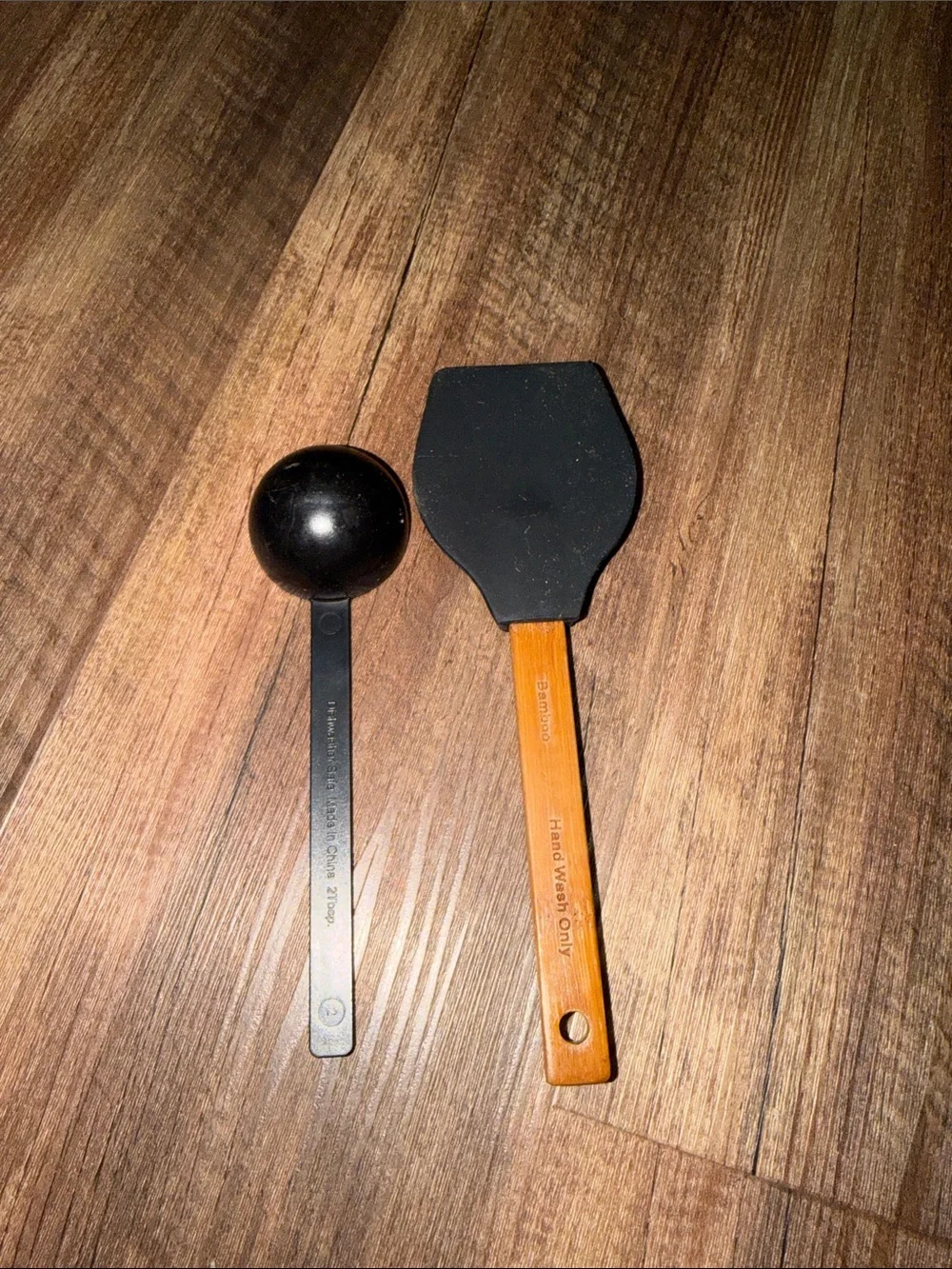 •Starbucks Plastic Coffee Scoop & Bamboo Handled Spatula•
